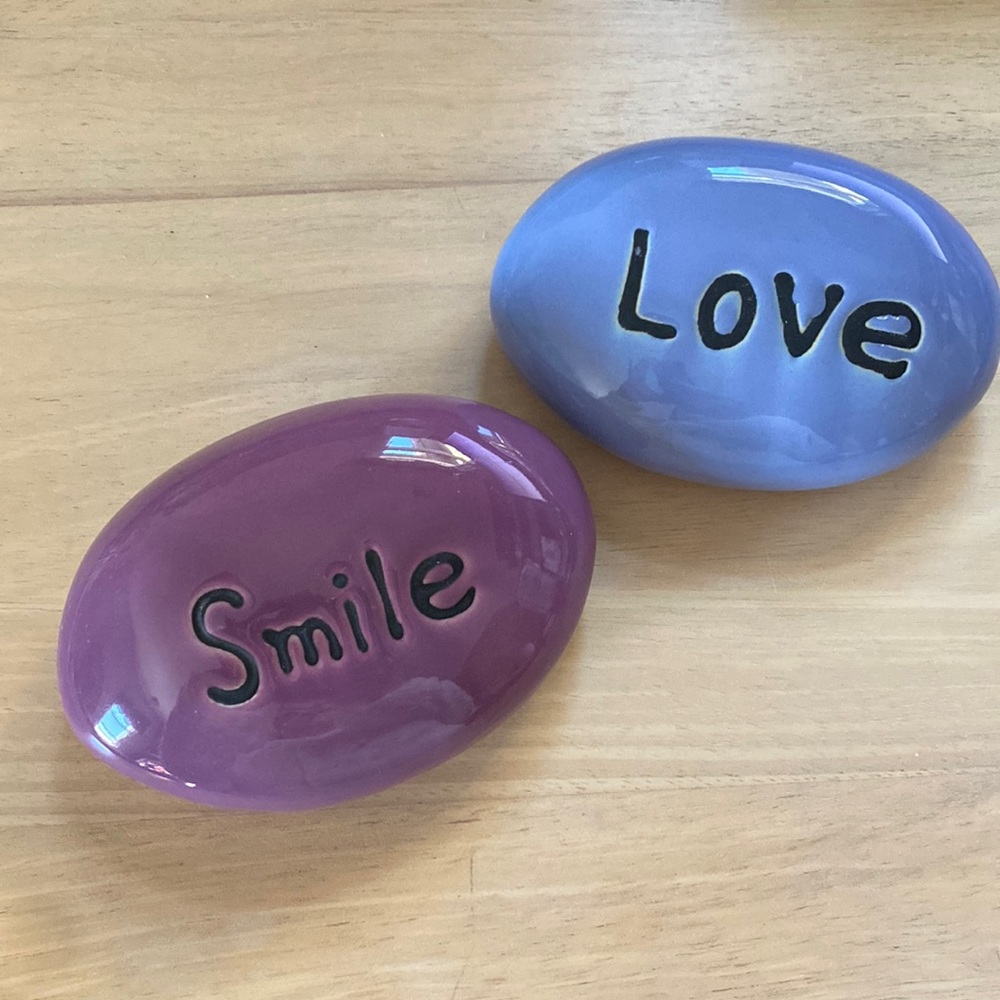 Share more Love and Smiles with this set!